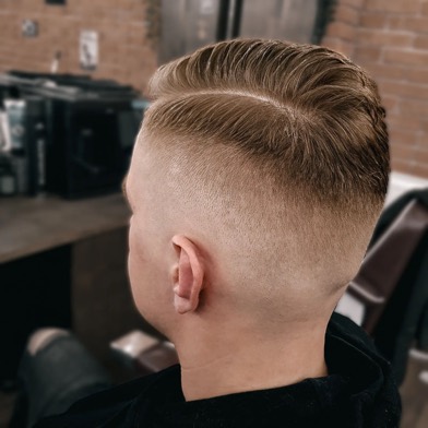 Blond fade - tył w Gentlemen Barber Shop Radom - realizacja barberska w Radomiu