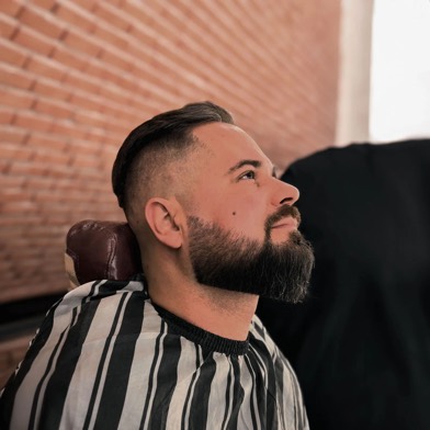 Broda i wykończenie w Gentlemen Barber Shop Radom - realizacja barberska w Radomiu