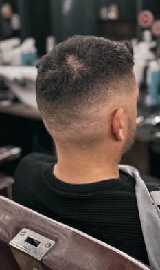 Fade męski - tył w Gentlemen Barber Shop Radom - realizacja barberska w Radomiu