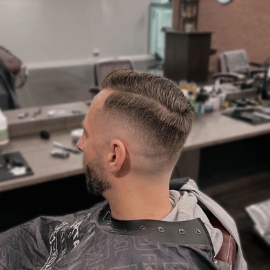 Side part fade w Gentlemen Barber Shop Radom - realizacja barberska w Radomiu