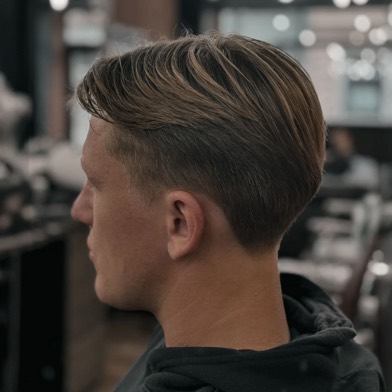 Side part z objętością w Gentlemen Barber Shop Radom - realizacja barberska w Radomiu