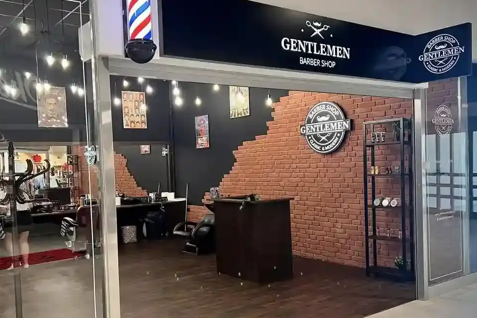 Barber Radom po drodze: jak zaplanować wizytę z Ustronia, Gołębiowa, Śródmieścia i innych części miasta